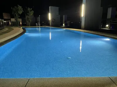 Piscina en o cerca de TECNOCORDOBA II aparcamiento privado gratuito y piscina