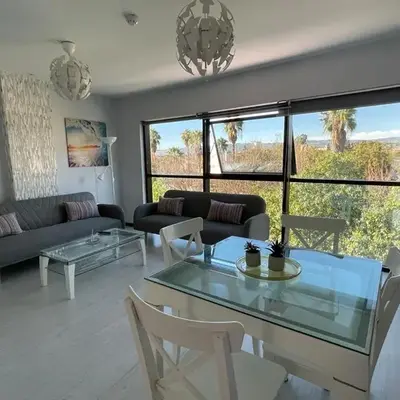 TECNOCORDOBA II aparcamiento privado gratuito y piscina