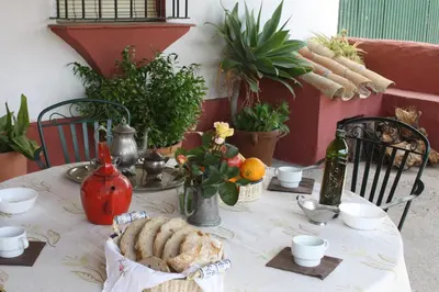 Comida en o cerca of this country house