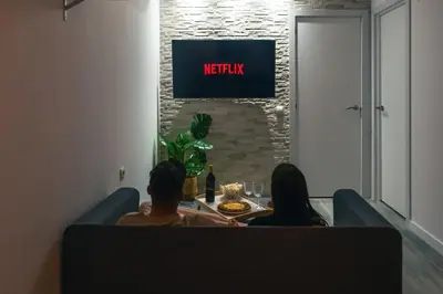 Una televisión o centro de entretenimiento en MRS Casita tentación con jacuzzi Privado