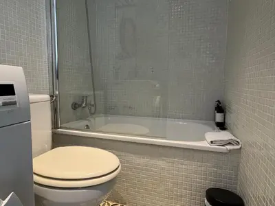 Un baño de Ático de la Sultana con terraza privada