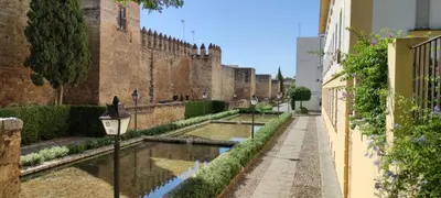 Jardín al aire libre en PATIO DE LA MURALLA APARTAMENTOS