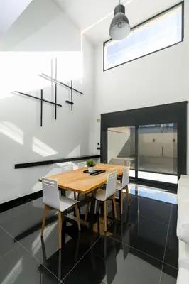 Una cocina o zona de cocina en Casa Bulevar - Exclusiva casa muy moderna en zona tranquila
