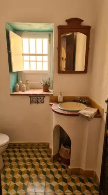 Un baño de La Calleja
