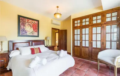 Cama o camas de una habitación en Beautiful Home In Moron De La Frontera