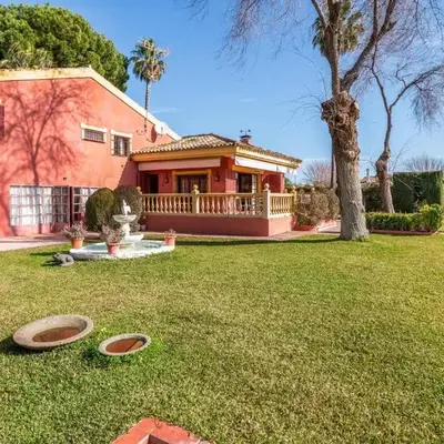 Beautiful Home In Moron De La Frontera