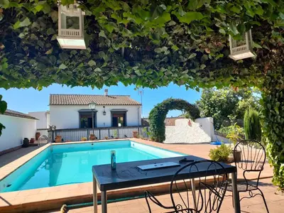 Piscina en o cerca de Chalet Rafael Constantina