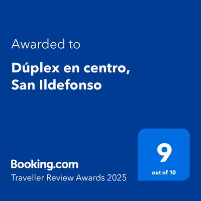 Certificado, premio, señal o documento que está expuesto en Dúplex en centro, San Ildefonso