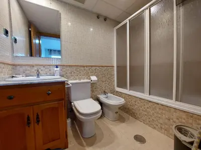 Un baño de PLAZA DEL AYUNTAMIENTO con PARKING B&A