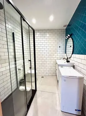 Un baño de Hispalis Columnas de la Alameda