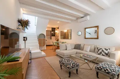 Zona de estar de G8 Casa San Bernardo Calle Guadaira