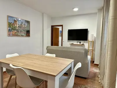 Una televisión o centro de entretenimiento en Casa Leví