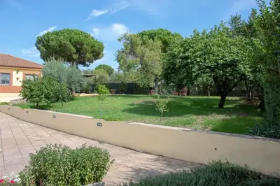Jardín al aire libre en Casa Rural La Milagrosa en Córdoba