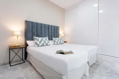 Cama o camas de una habitación en Genteel Home Plaza de las Tendillas