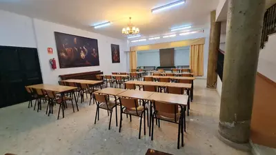 Un restaurante o sitio para comer en ALBERGUE LA TIÑOSA