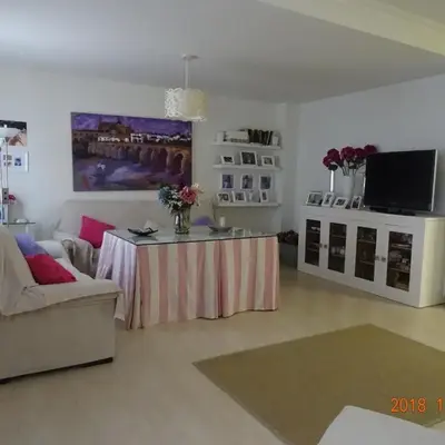 Casa de diseño con jardín cerca de Córdoba
