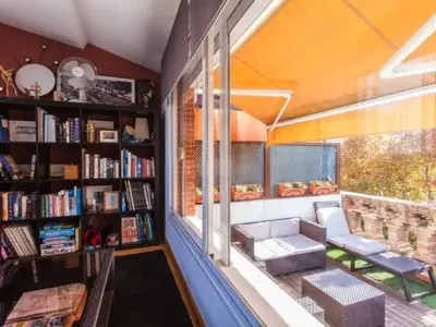 Biblioteca en el apartamento
