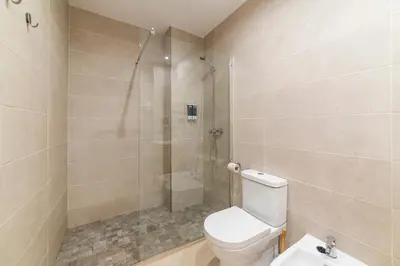 Un baño de Alohamundi Montesión