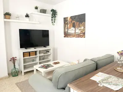 Una televisión o centro de entretenimiento en El Rincón del Pintor