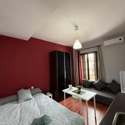 Estudio familiar con baño compartido SEVILLA DELUXE LOS ROSALES