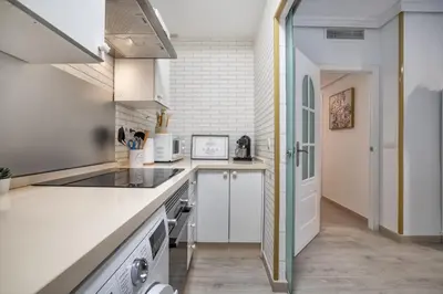 Una cocina o zona de cocina en Apto Vallellano junto al casco histórico & Parking incluido