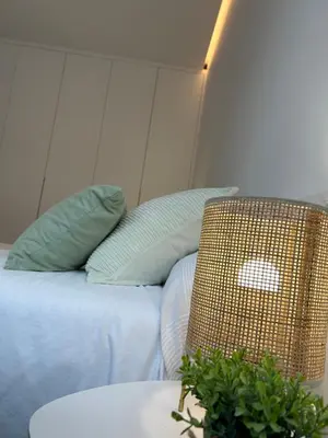 Cama o camas de una habitación en Nuevo y tranquilo de 1 habitación 15 minutos del casco histórico