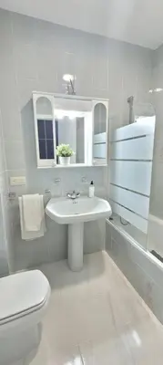 Un baño de Casa la perla de sefarad