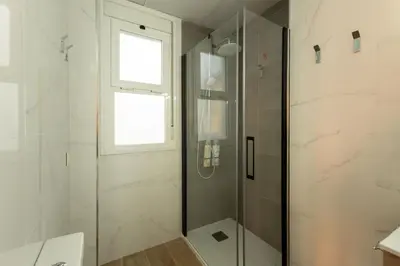 Un baño de Charming 2 Bedroom Apartment at San Marcos Plaza by OCityzen