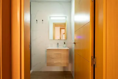 Un baño de Charming 2 Bedroom Apartment at San Marcos Plaza by OCityzen