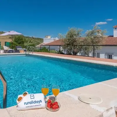 Casa Brenda Donald Antequera by Ruralidays