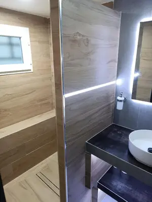 Un baño de Apartamentos Mezquita Catedral, Saqunda