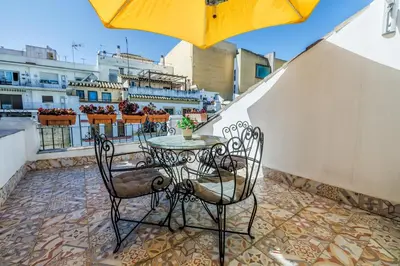 Un balcón o terraza de Casa Los Naranjos - Terraza en el Casco Histórico