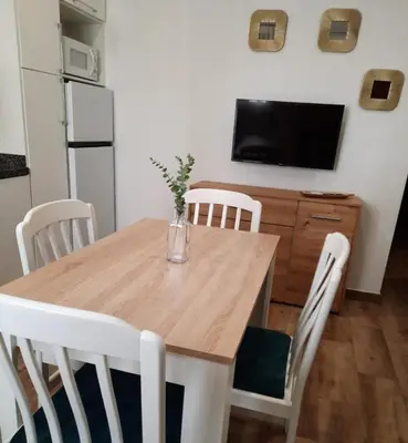 Una cocina o zona de cocina en TRANQUILO APARTAMENTO ZONA CENTRO