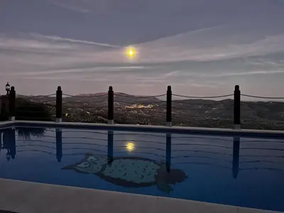 Piscina en o cerca de Cortijo La Solana Montefrío