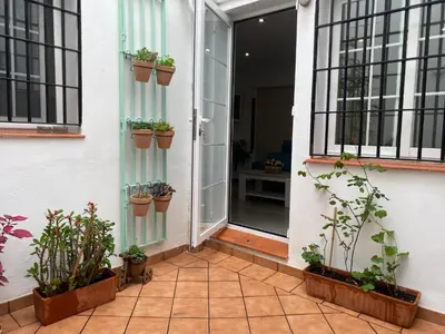 Jardín al aire libre en Enmitatiko Alcázar Viejo