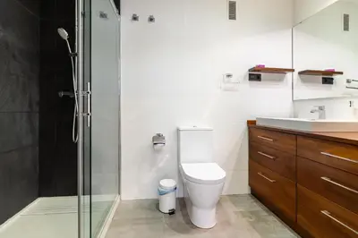 Un baño de New! Villa Antala - Patios de Córdoba