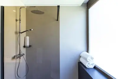 Un baño de Feelathome Nervión Apartments