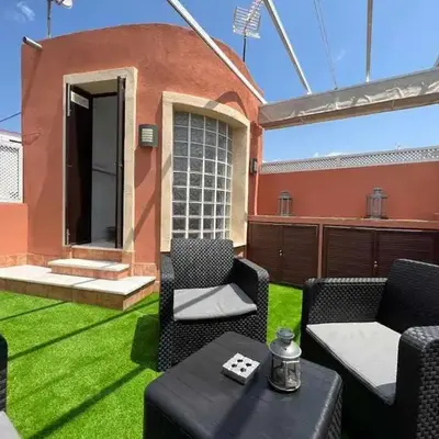 Casa Sol. Casa con garaje.