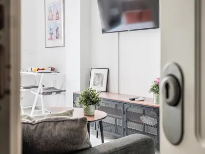 Zona de estar de Bonito estudio en calle Fería