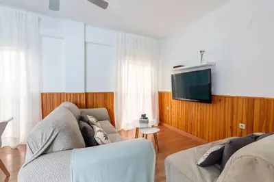 Una televisión o centro de entretenimiento en Amplio piso de 80m2 en pleno centro