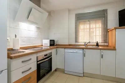Una cocina o zona de cocina en Amplio piso de 80m2 en pleno centro