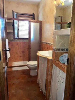 Un baño de casa rural Hachuelo