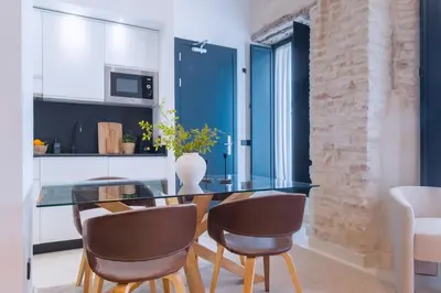 Una cocina o zona de cocina en Luxurious studio located in Casa Pilatos