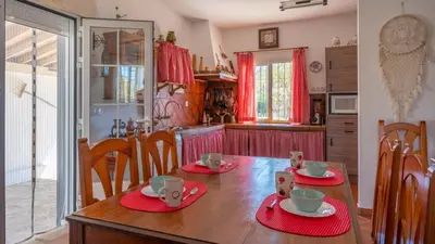 Una cocina o zona de cocina en Casa Rural Cayara by Ruralidays