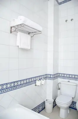 Un baño de Hotel Balneario de Marmolejo
