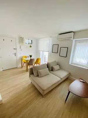Zona de estar de Mini loft con patio en la Alameda de Sevilla