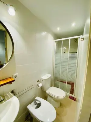 Un baño de Mini loft con patio en la Alameda de Sevilla