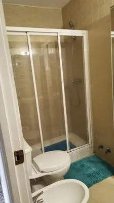 Un baño de URBION HOME