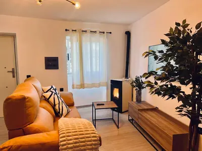 Una televisión o centro de entretenimiento en Cueva Luxe Las Calcetas