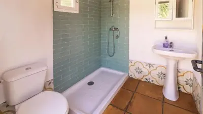 Un baño de Casa Rural Los Menestrales
